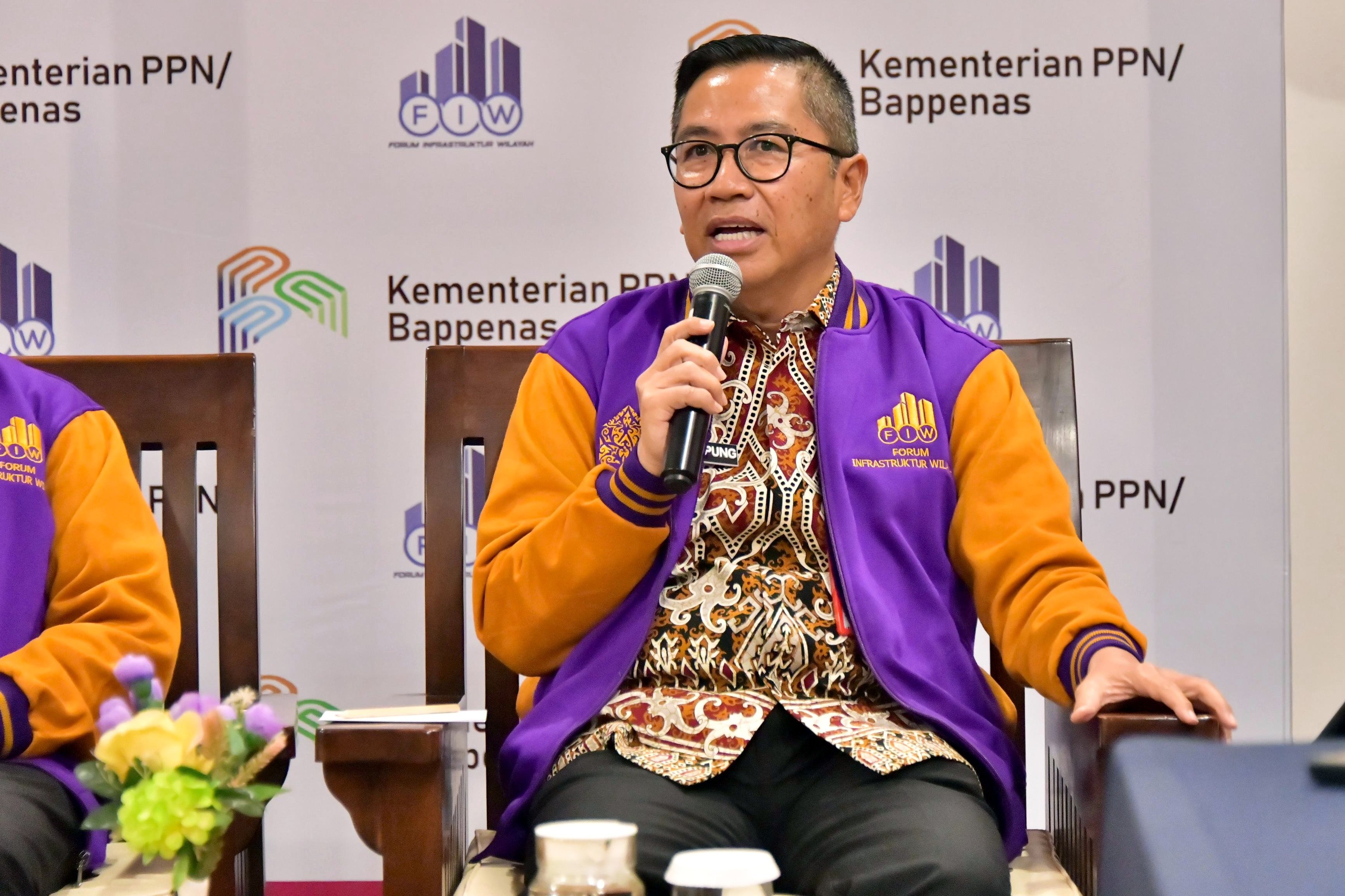 Kepala Bappedalitbang Hadiri Forum Infrastruktur Wilayah Kalimantan 2023